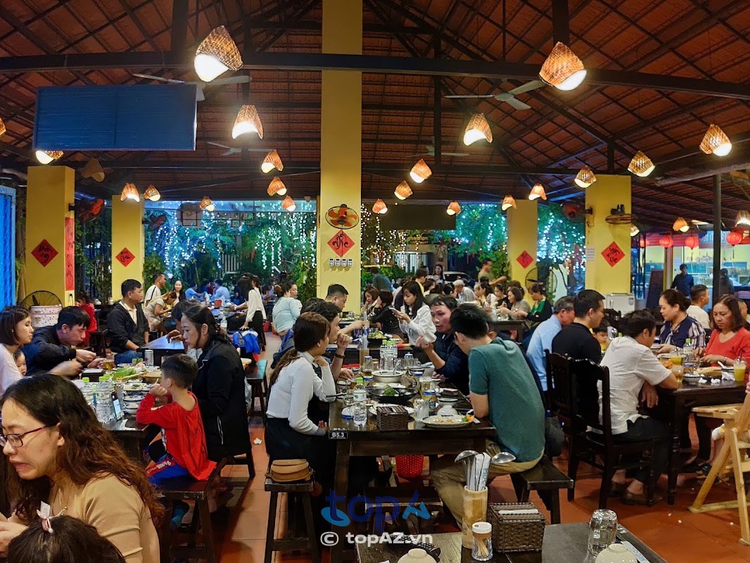 Mộc quán Seafood Đà Nẵng