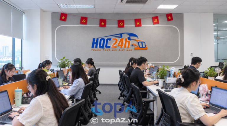 Đội ngũ nhân viên mua hàng tại Hàng Quảng Châu 24h