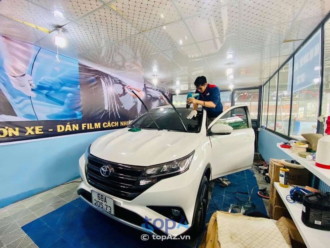 Garage Ô Tô Doanh Tiến Phát