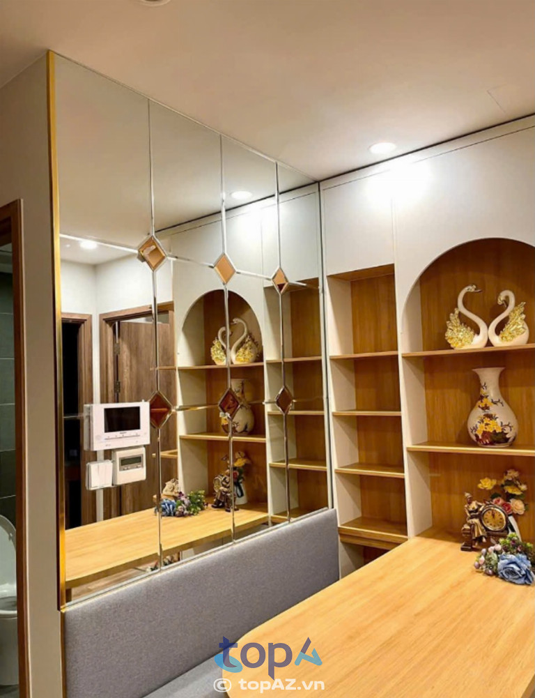 Gương trang trí nới rộng không gian