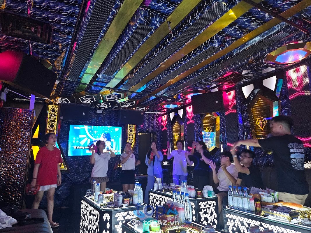 Karaoke Diamond Club - quán karaoke ở Quảng Ninh