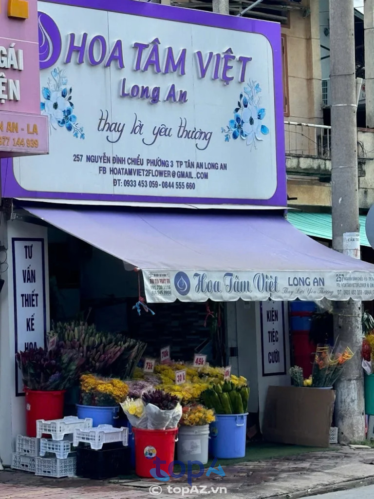 hoa viếng chia buồn đám tang Tâm Việt long an