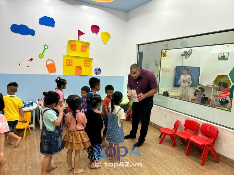 Trung tâm Ngoại ngữ Tiên Phong – Pioneer Language Center tại Khánh Hòa